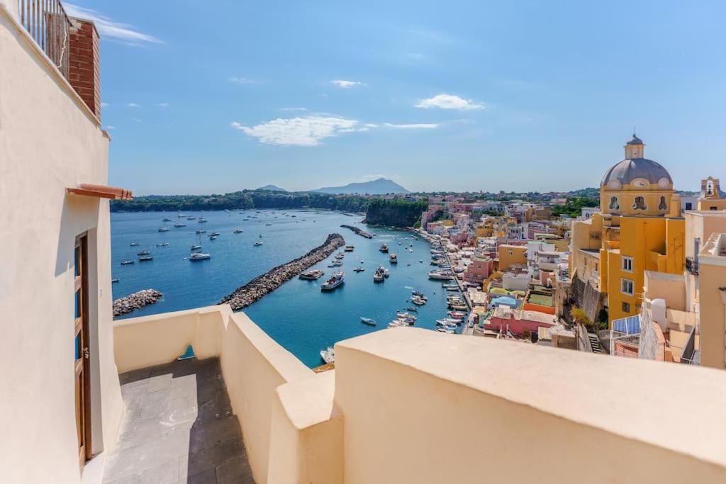 La Casa Di Nina A Corricella Apartment Procida Exterior photo